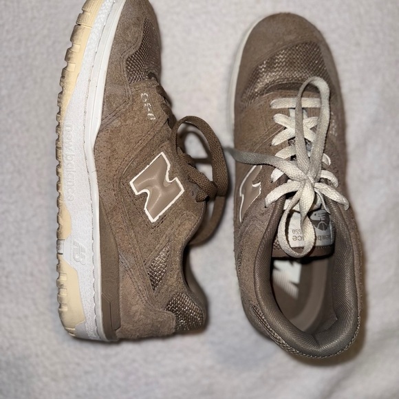 New Balance 550 Mushroom Brown Suede BB550PHA Rare Women’s 8 Mens 6.5 Brown - Picture 2 of 9